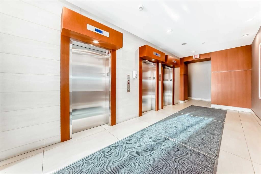 604-510 6 Avenue Se, Calgary, AB - Indoor Photo Showing Other Room