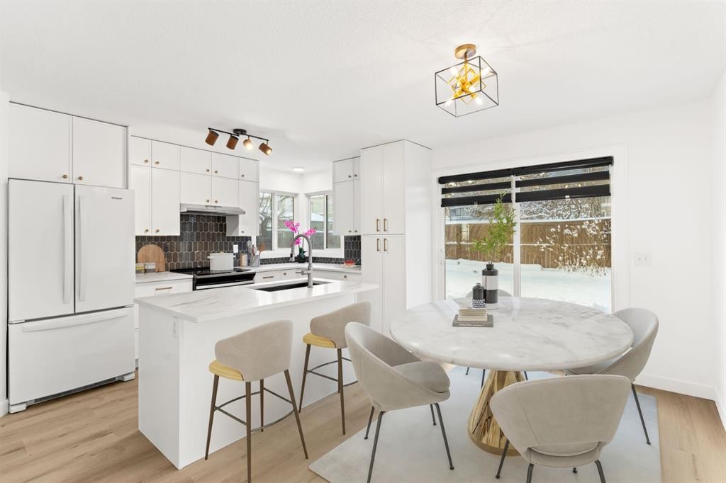 111 Macewan Glen Close Nw, Calgary, AB - Indoor