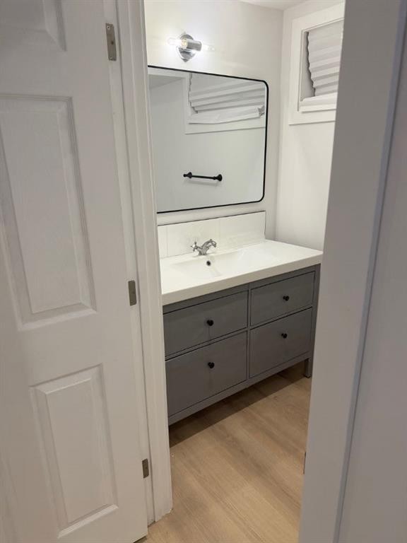 111 Macewan Glen Close Nw, Calgary, AB - Indoor Photo Showing Bathroom