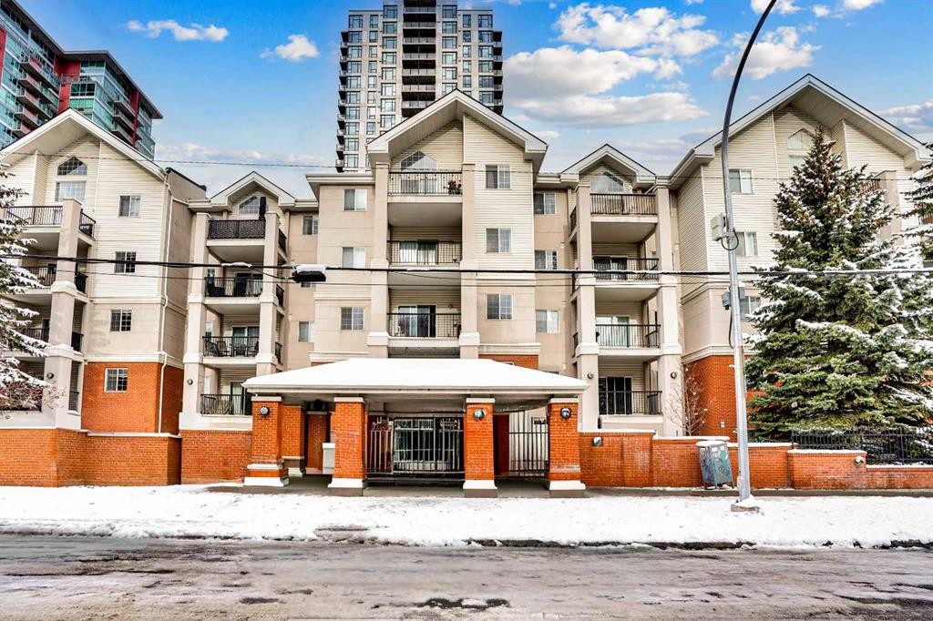 204-126 14 Avenue Sw, Calgary, AB - Outdoor With Balcony With Facade