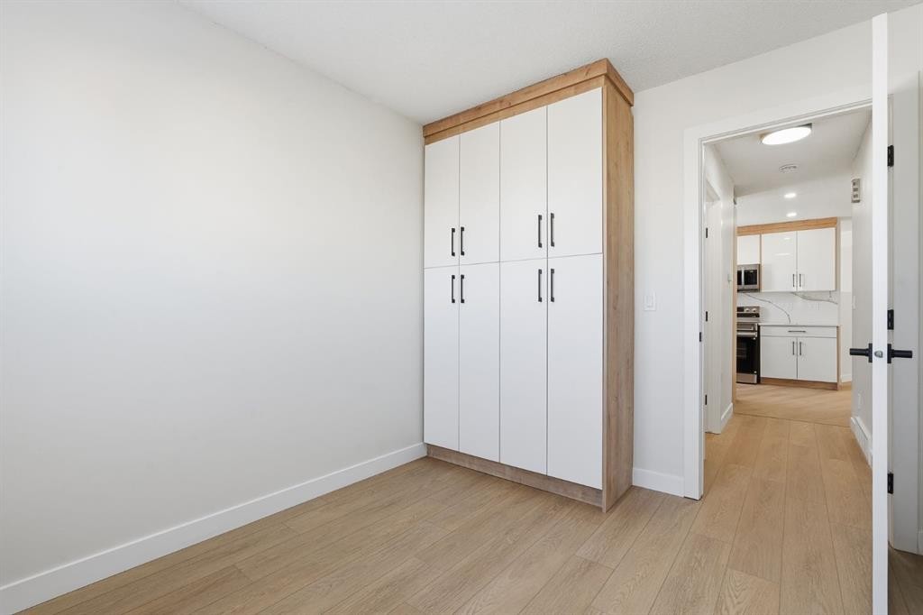 96 Falshire Drive Ne, Calgary, AB - Indoor Photo Showing Other Room