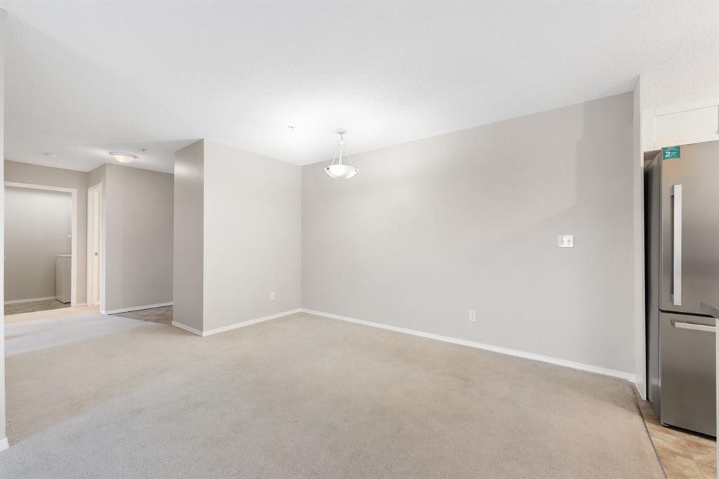 1102-2395 Eversyde Avenue Sw, Calgary, AB - Indoor