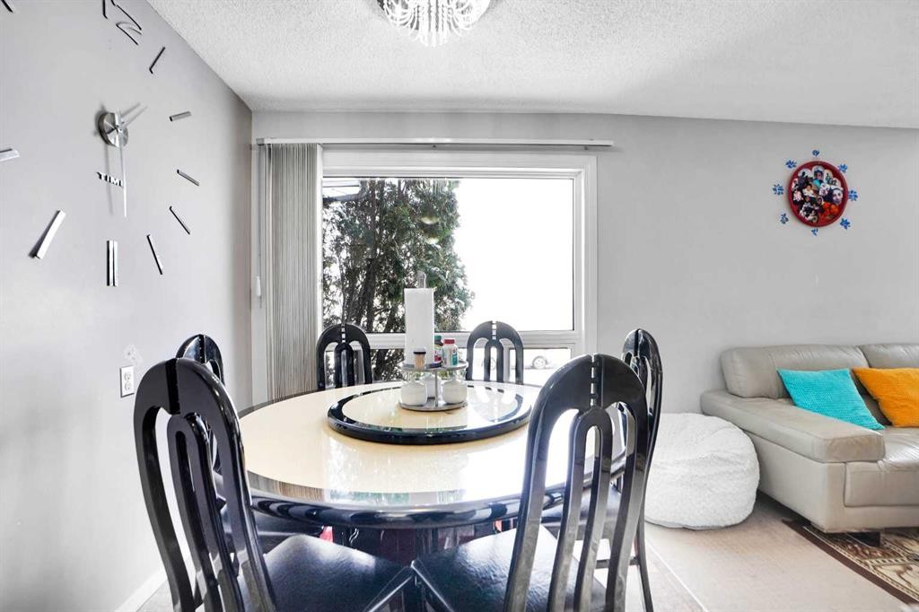 280 Whitworth Way Ne, Calgary, AB - Indoor Photo Showing Dining Room