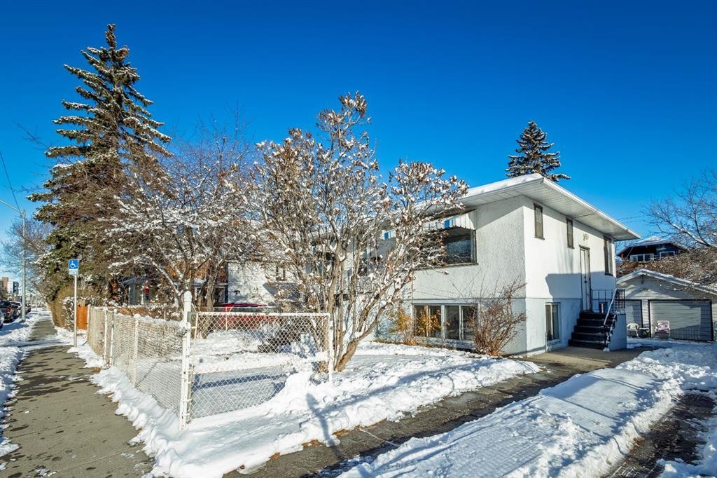 1126 8 Street Se, Calgary, AB - Outdoor