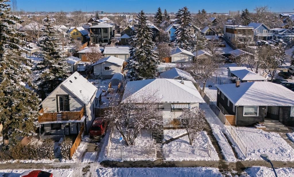 1126 8 Street Se, Calgary, AB - Outdoor