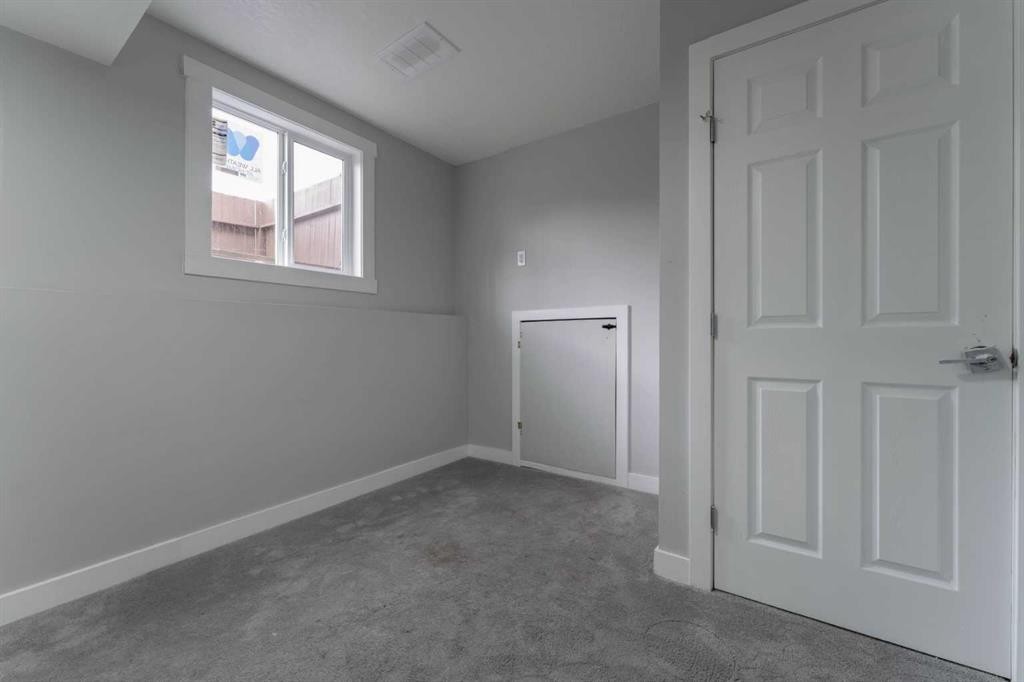 36 Whitehaven Road Ne, Calgary, AB - Indoor Photo Showing Other Room
