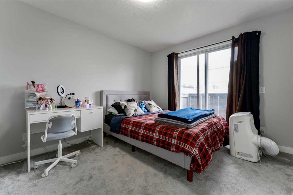 36 Whitehaven Road Ne, Calgary, AB - Indoor Photo Showing Bedroom