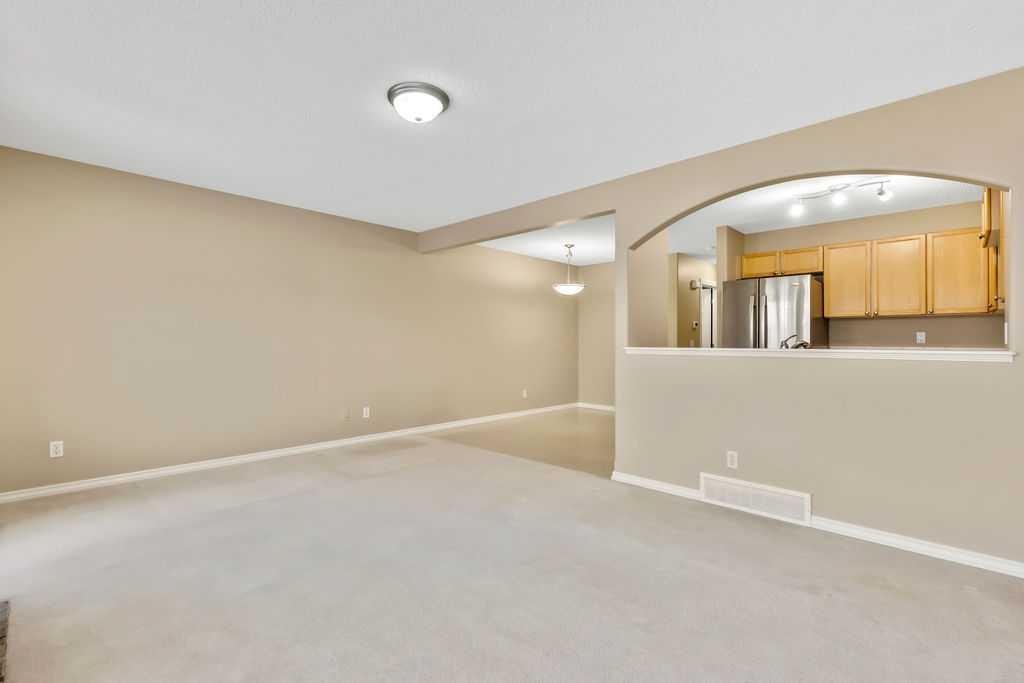 19 Citadel Estates Manor Nw, Calgary, AB - Indoor Photo Showing Other Room