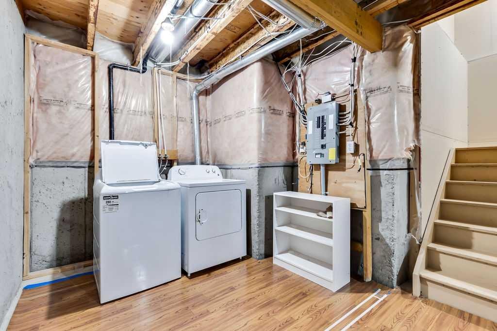 19 Citadel Estates Manor Nw, Calgary, AB - Indoor Photo Showing Laundry Room