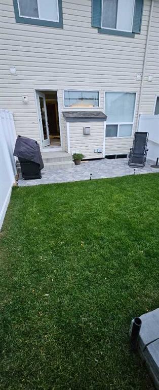 19 Citadel Estates Manor Nw, Calgary, AB - Outdoor