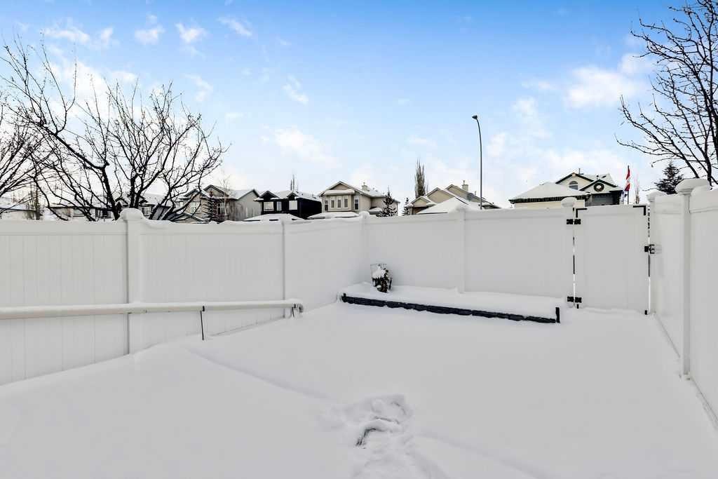 19 Citadel Estates Manor Nw, Calgary, AB - Outdoor