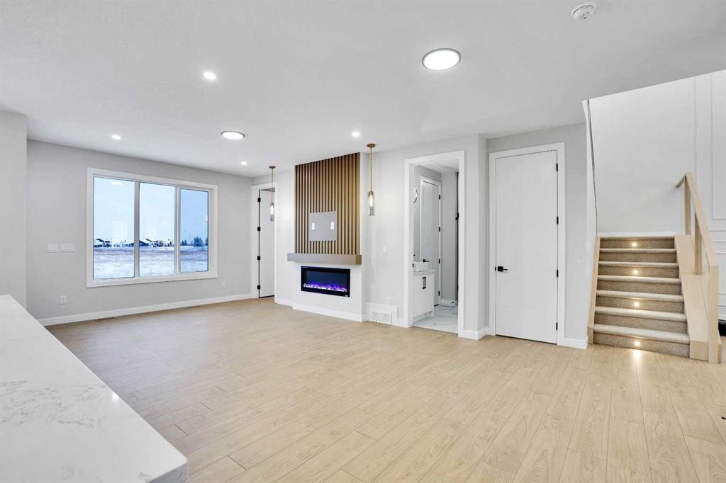 335 Muirfield Crescent, Lyalta, AB - Indoor Photo Showing Other Room