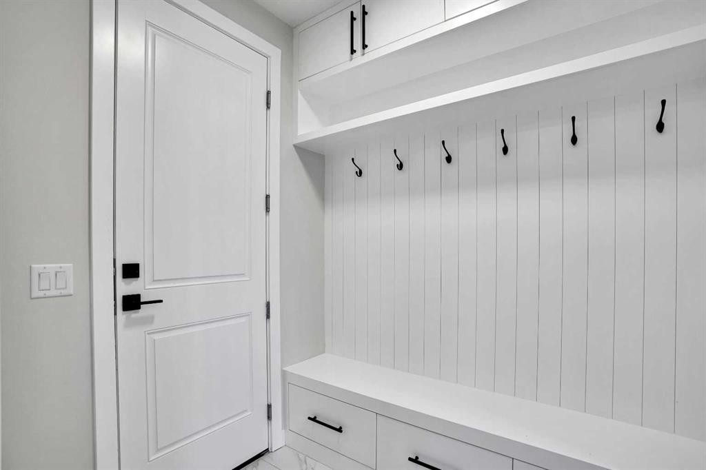 335 Muirfield Crescent, Lyalta, AB - Indoor Photo Showing Other Room