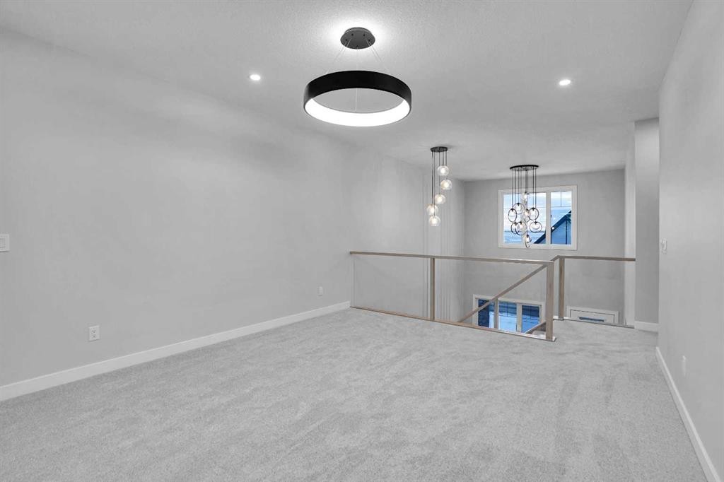 335 Muirfield Crescent, Lyalta, AB - Indoor Photo Showing Other Room