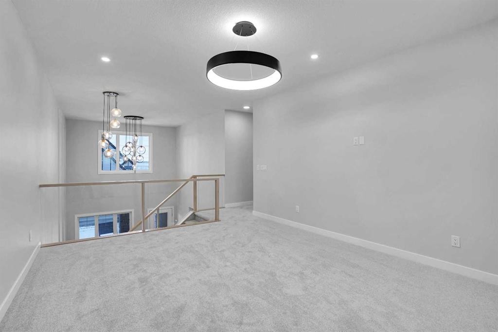 335 Muirfield Crescent, Lyalta, AB - Indoor Photo Showing Other Room