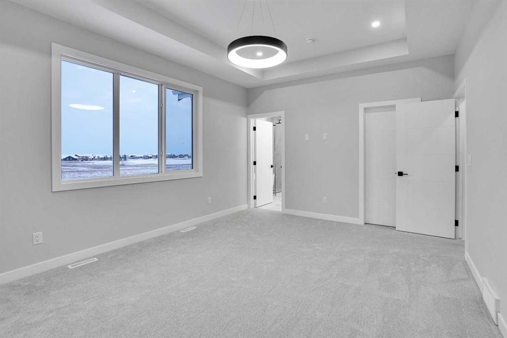 335 Muirfield Crescent, Lyalta, AB - Indoor Photo Showing Other Room