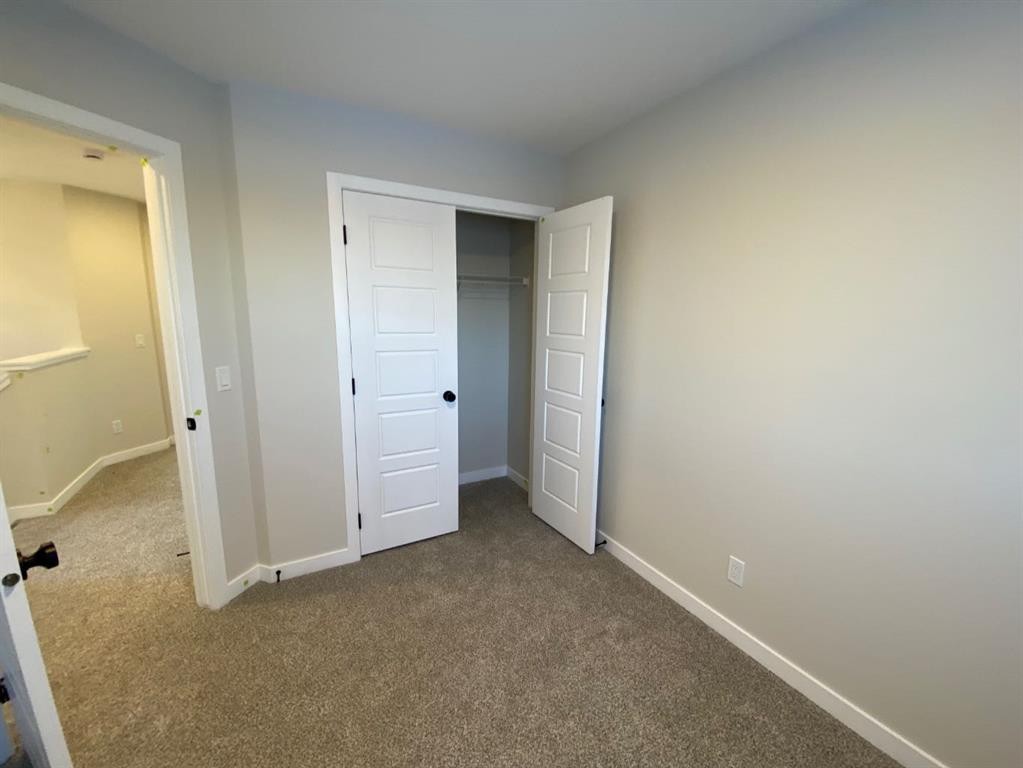 341 Ellen Park, Crossfield, AB - Indoor