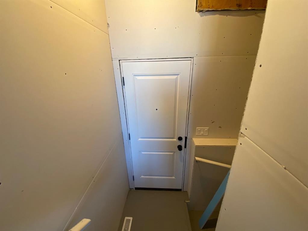 341 Ellen Park, Crossfield, AB - Indoor Photo Showing Other Room