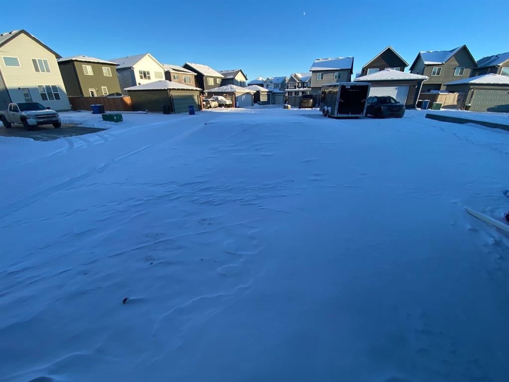 341 Ellen Park, Crossfield, AB - Outdoor