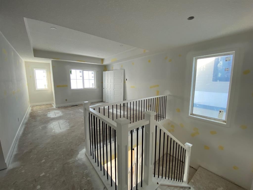 40 Fieldstone Close, Balzac, AB - Indoor Photo Showing Other Room