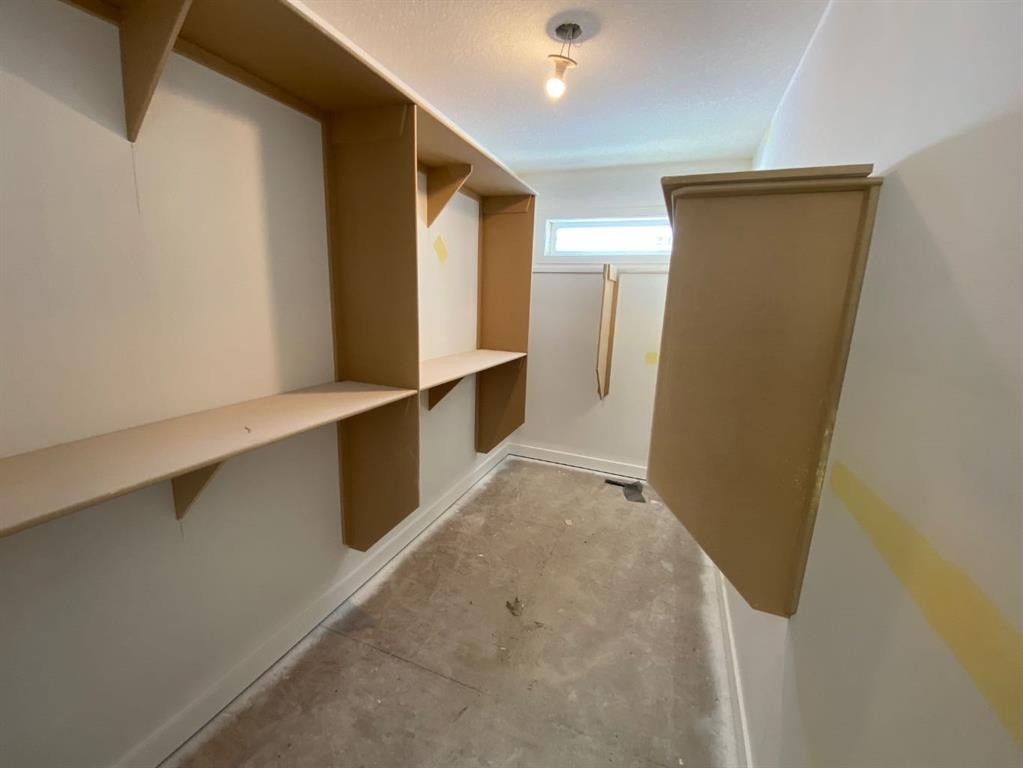 40 Fieldstone Close, Balzac, AB - Indoor Photo Showing Other Room