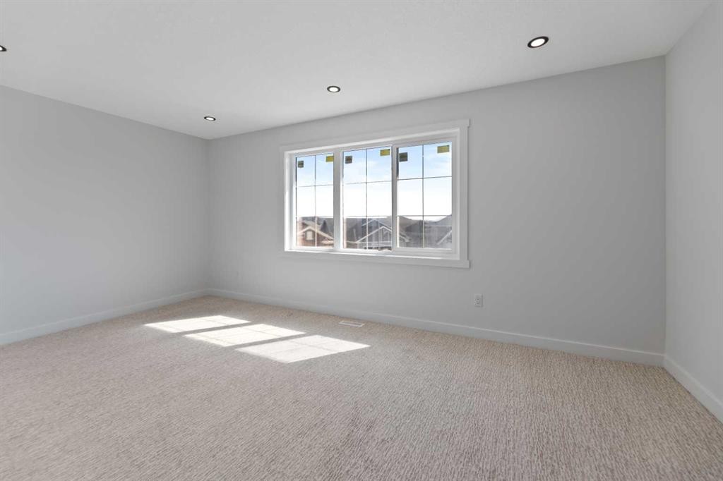 9 Mcclung Gate, Carstairs, AB - Indoor Photo Showing Other Room