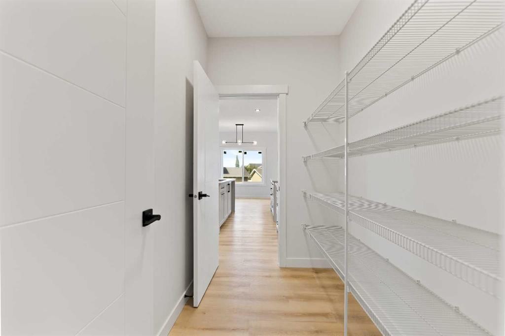 9 Mcclung Gate, Carstairs, AB - Indoor