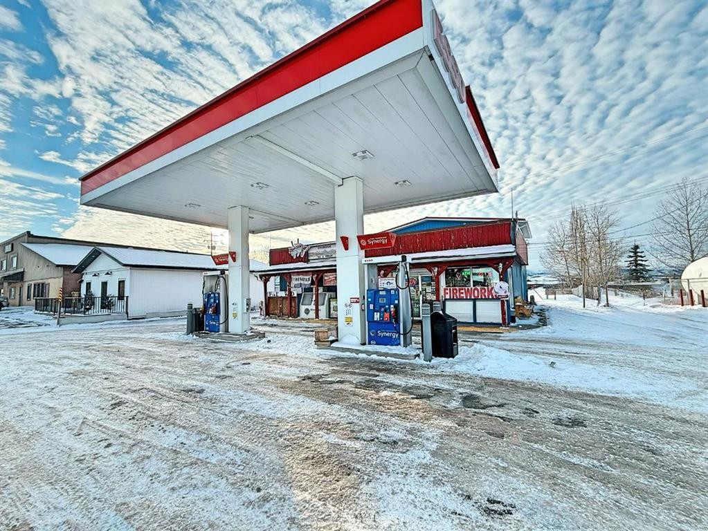 100 Morrison Road, Longview, AB