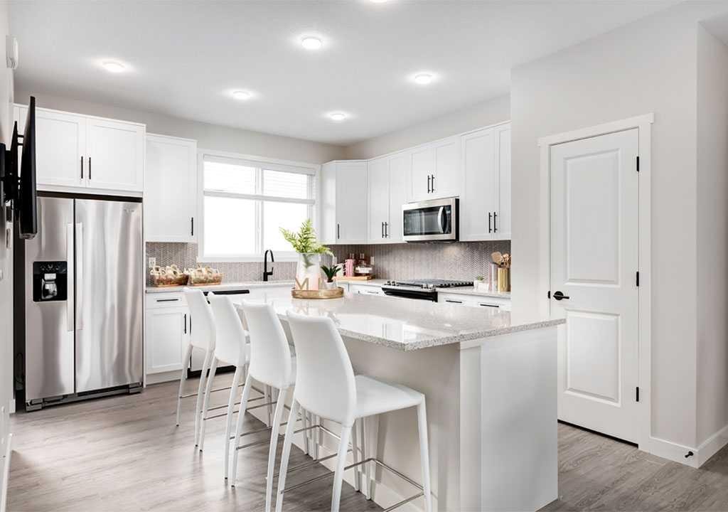 286 Sora Way Se, Calgary, AB - Indoor Photo Showing Kitchen With Upgraded Kitchen