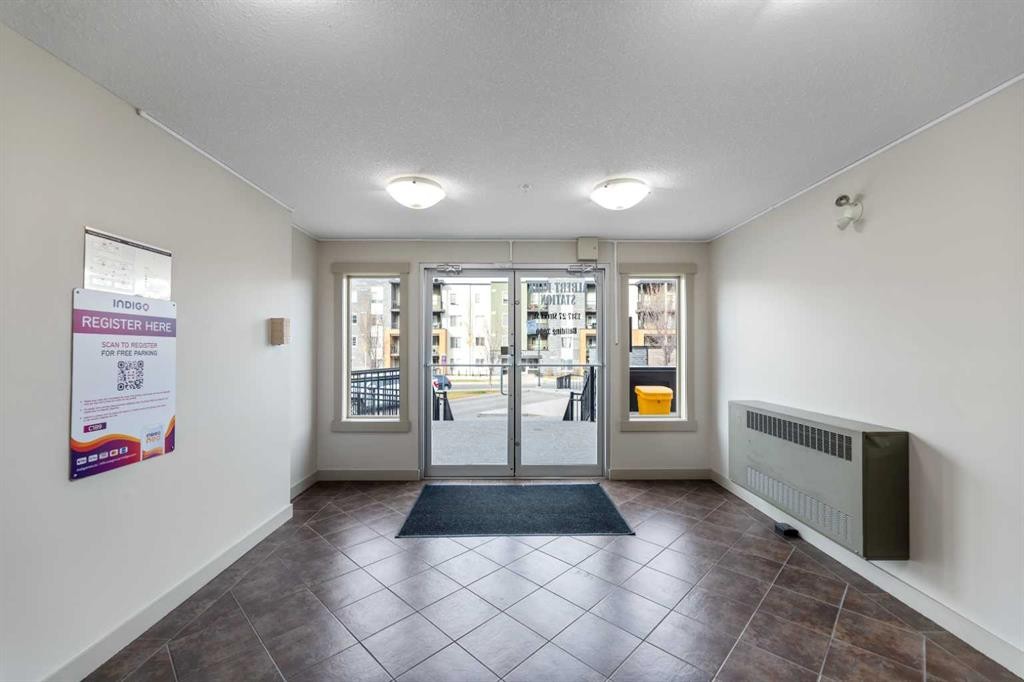 3204-1317 27 Street Se, Calgary, AB - Indoor Photo Showing Other Room