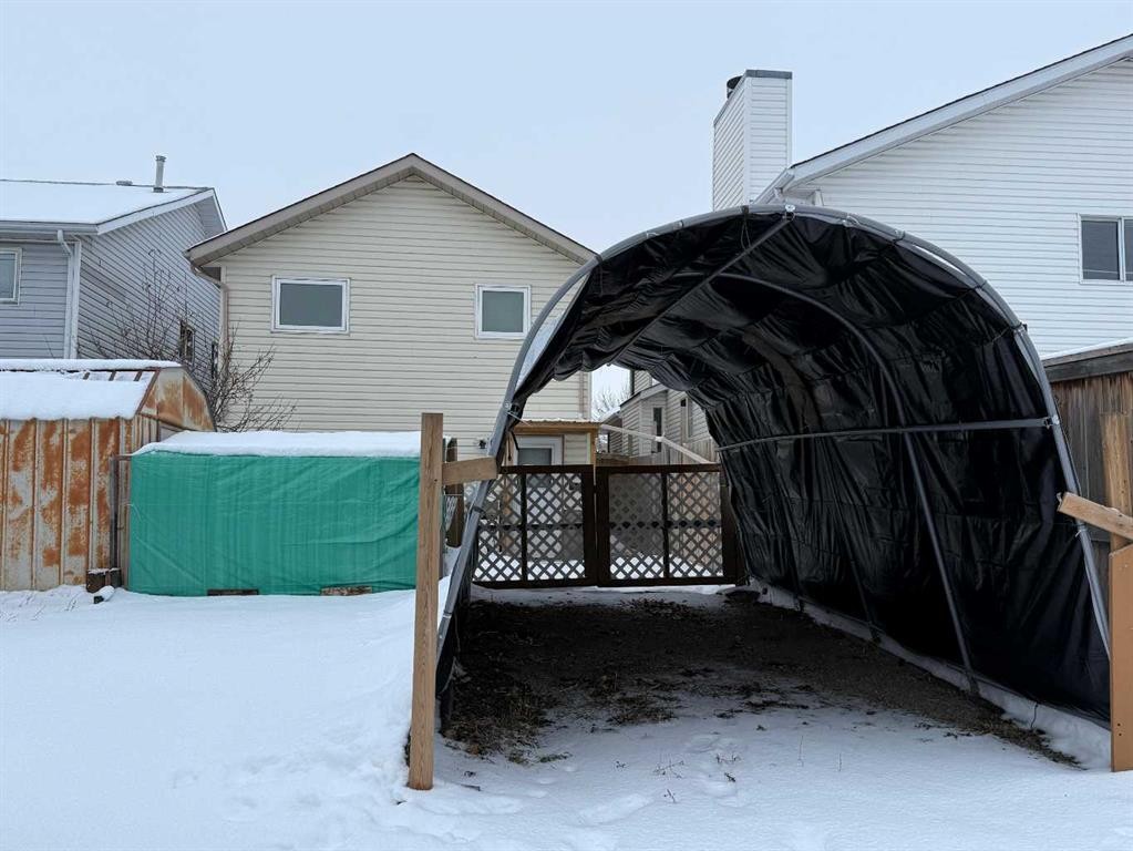 6946 Laguna Way Ne, Calgary, AB - Outdoor With Exterior