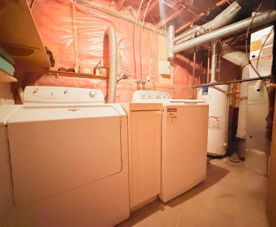 6946 Laguna Way Ne, Calgary, AB - Indoor Photo Showing Laundry Room