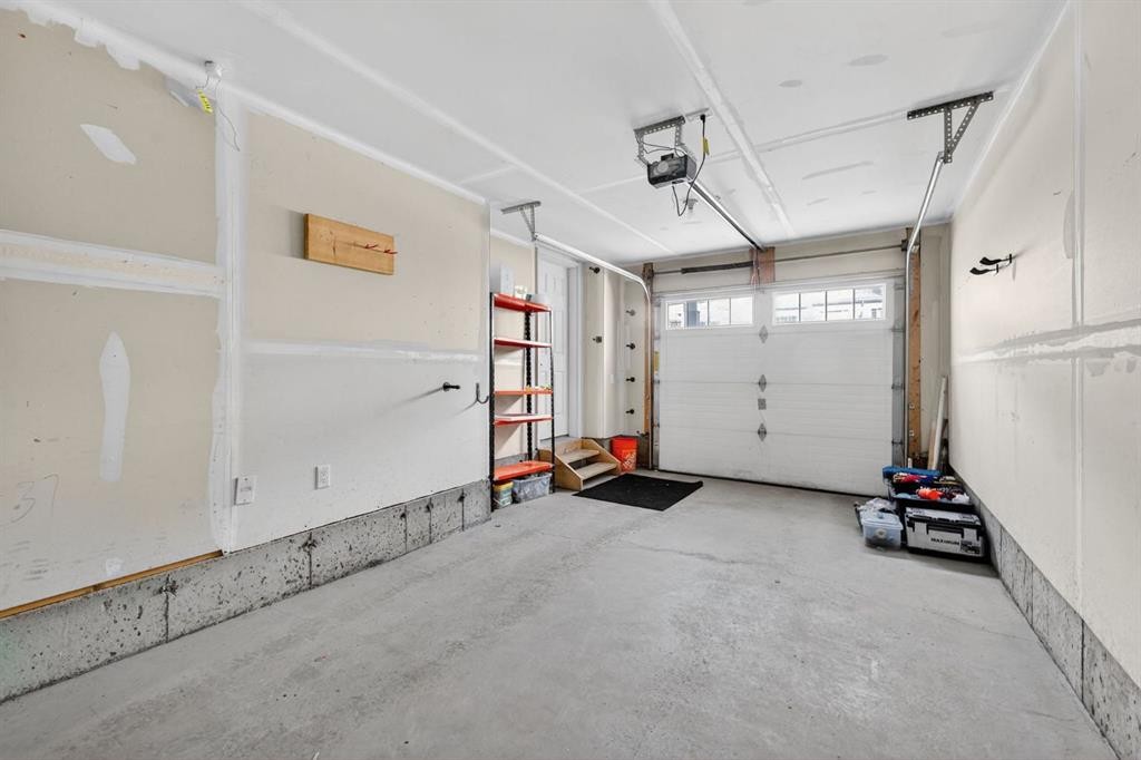 213 Cityscape Lane Ne, Calgary, AB - Indoor Photo Showing Garage