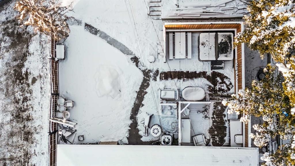 2028-2032-2040 42 Avenue Sw, Calgary, AB