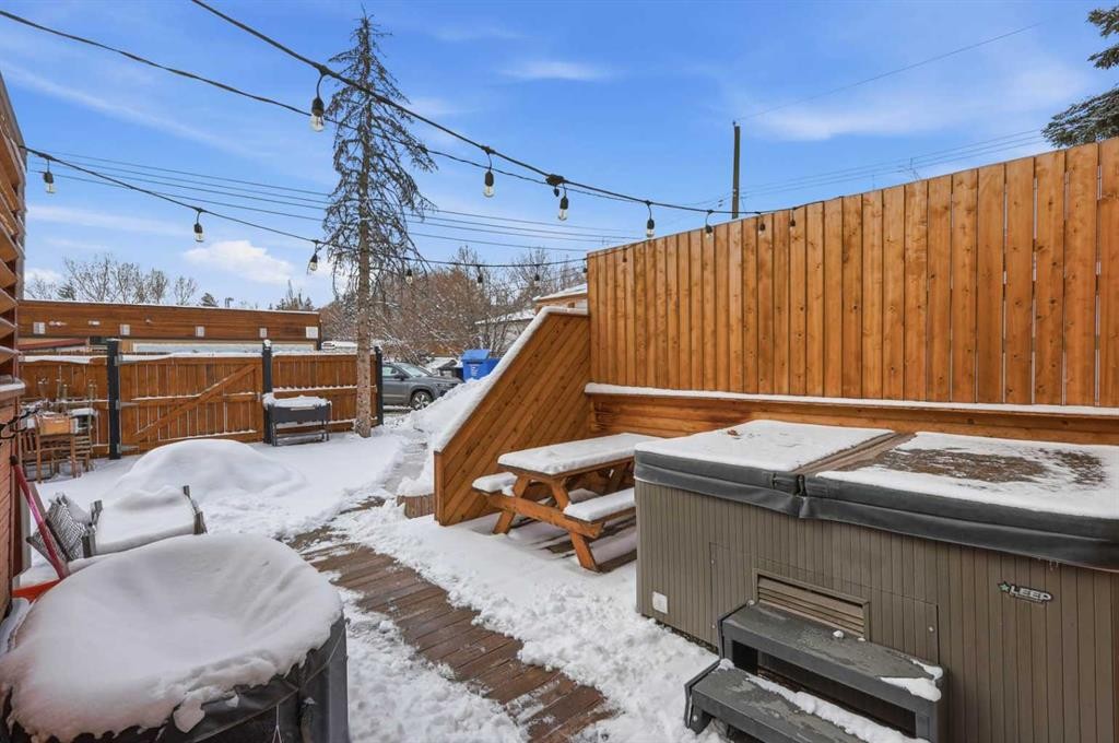 2028-2032-2040 42 Avenue Sw, Calgary, AB