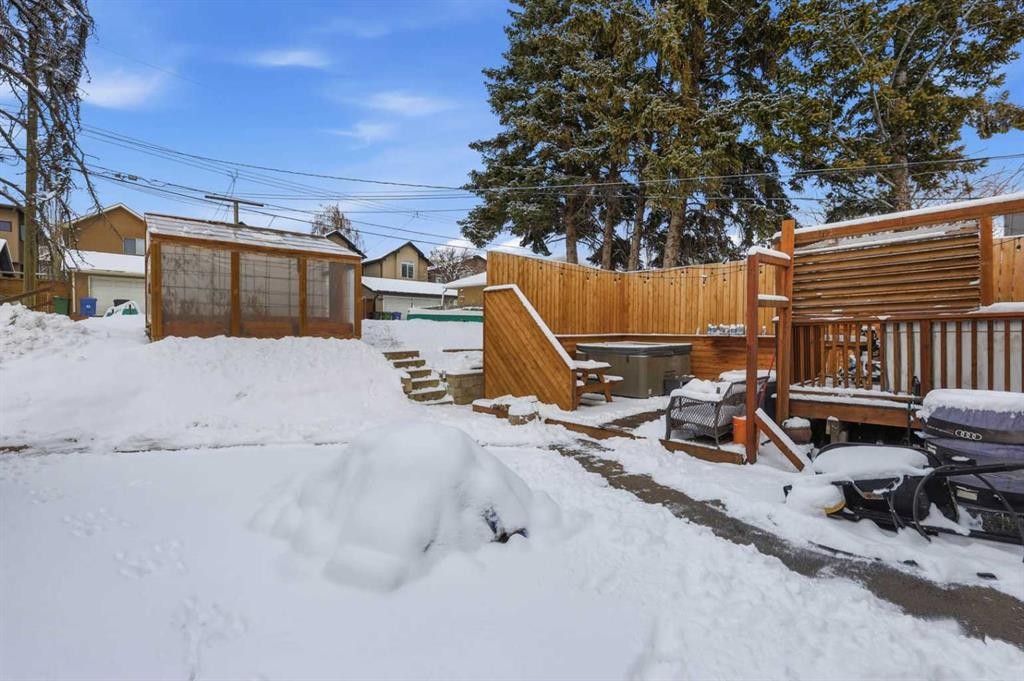 2028-2032-2040 42 Avenue Sw, Calgary, AB