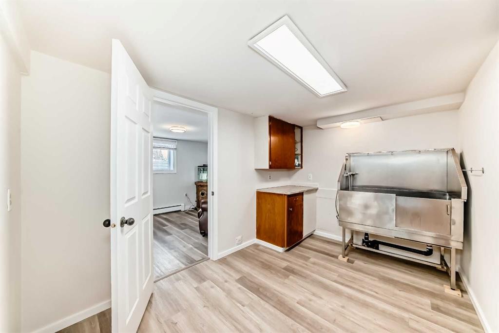 207 6A Avenue, Three Hills, AB - Indoor