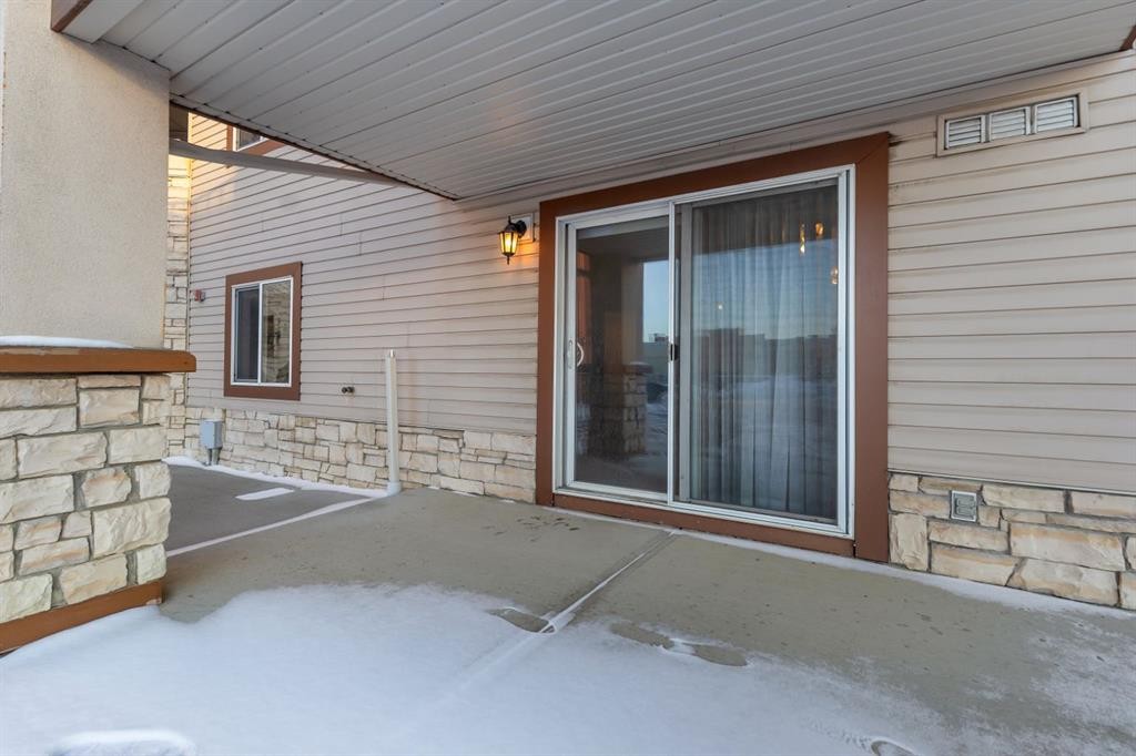 1109-505 Railway Street West, Cochrane, AB - Outdoor With Exterior