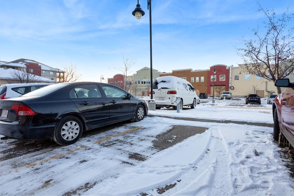 1109-505 Railway Street West, Cochrane, AB - Outdoor