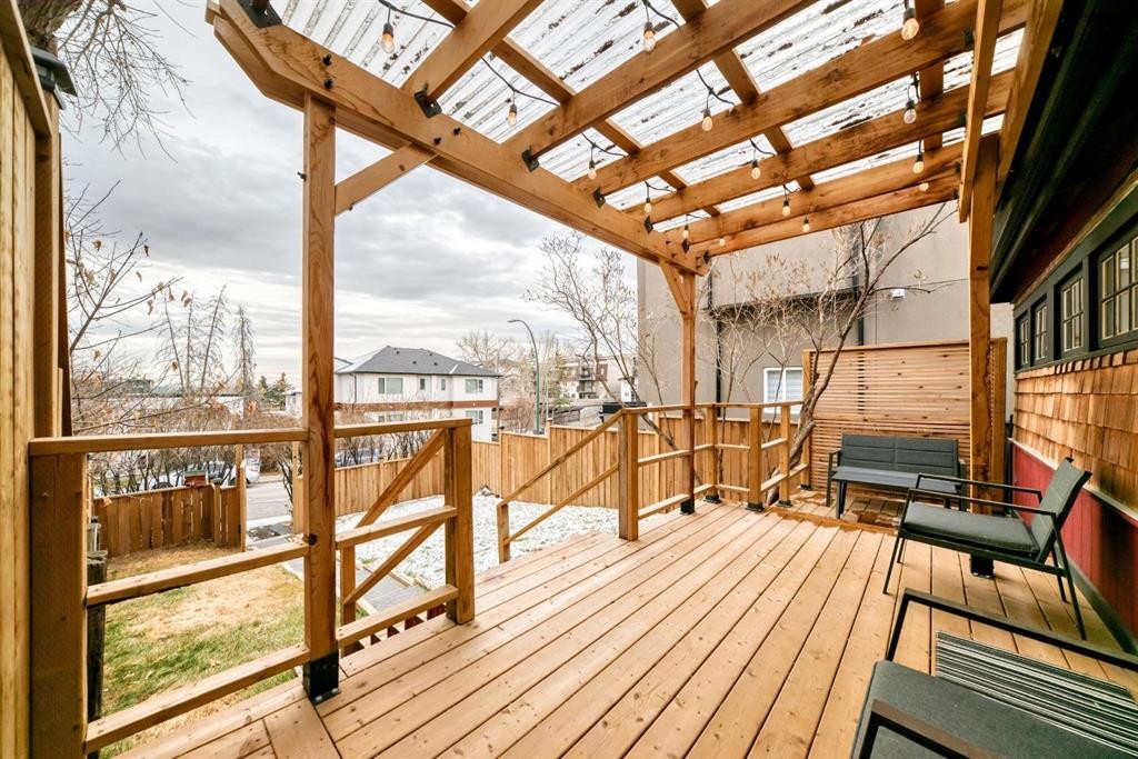 3835 Parkhill Street Sw, Calgary, AB - Photo Showing Other Room