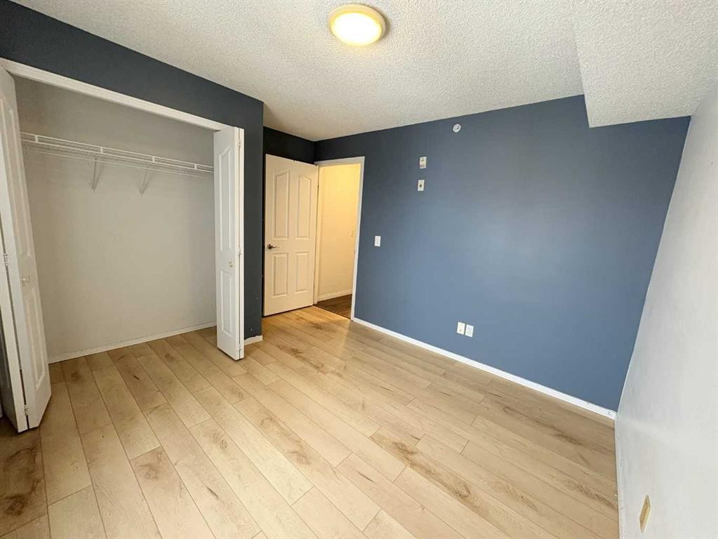 #418-4000 Somervale Court Sw, Calgary, AB - Indoor Photo Showing Other Room