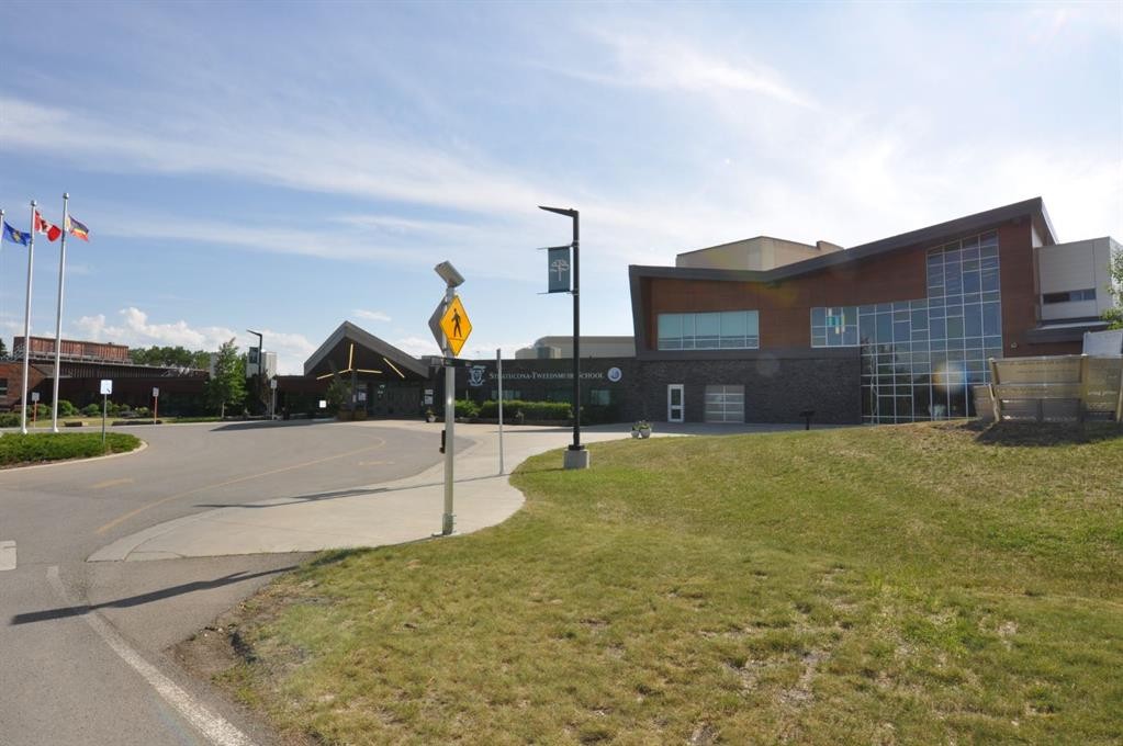 306059 24 Street West, Rural Foothills County, AB