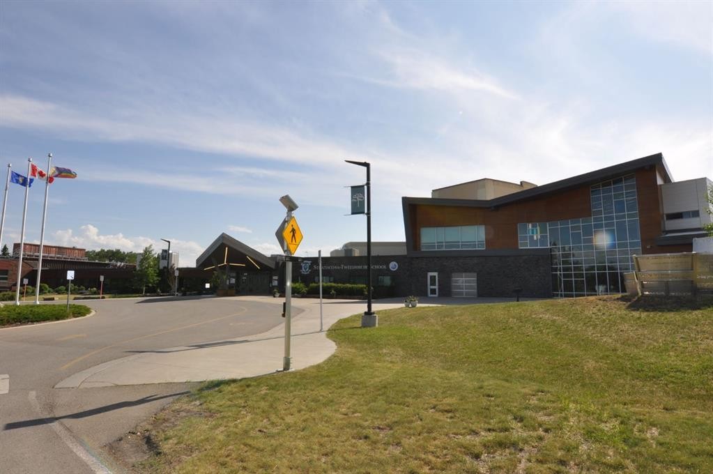 306059 24 Street West, Rural Foothills County, AB