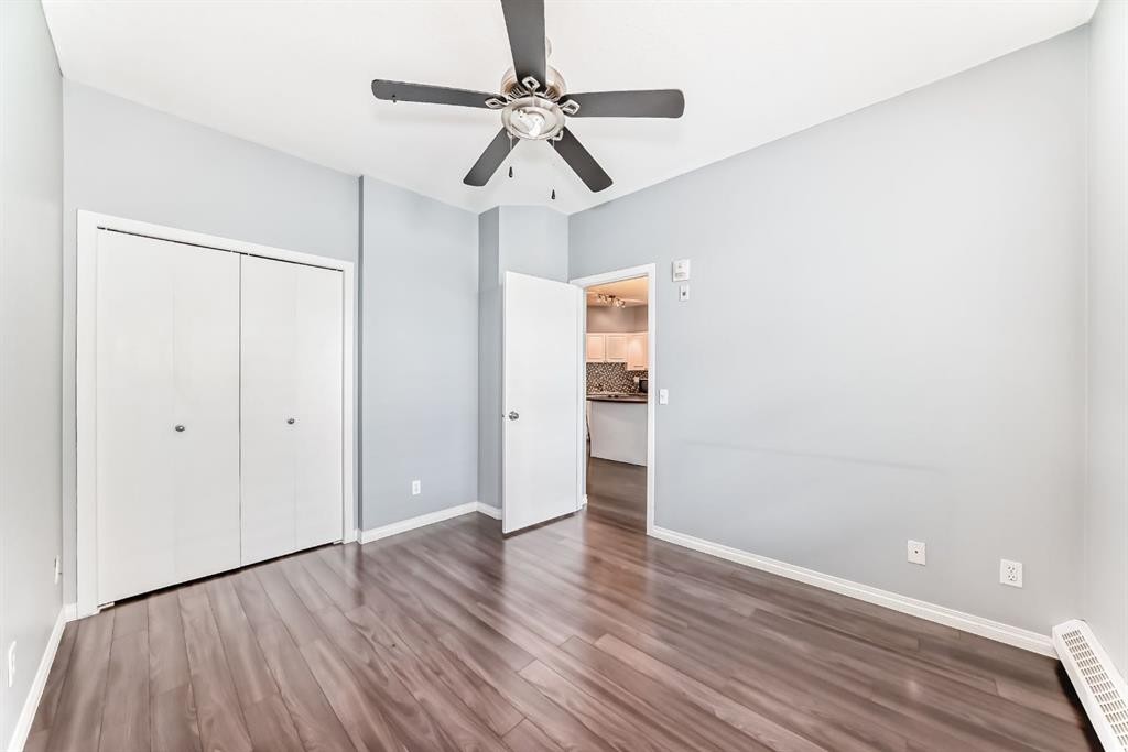 209-1000 Applevillage Court Se, Calgary, AB - Indoor Photo Showing Other Room