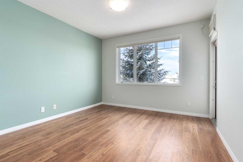 316-43 Sunrise Loop Se, High River, AB - Indoor Photo Showing Other Room
