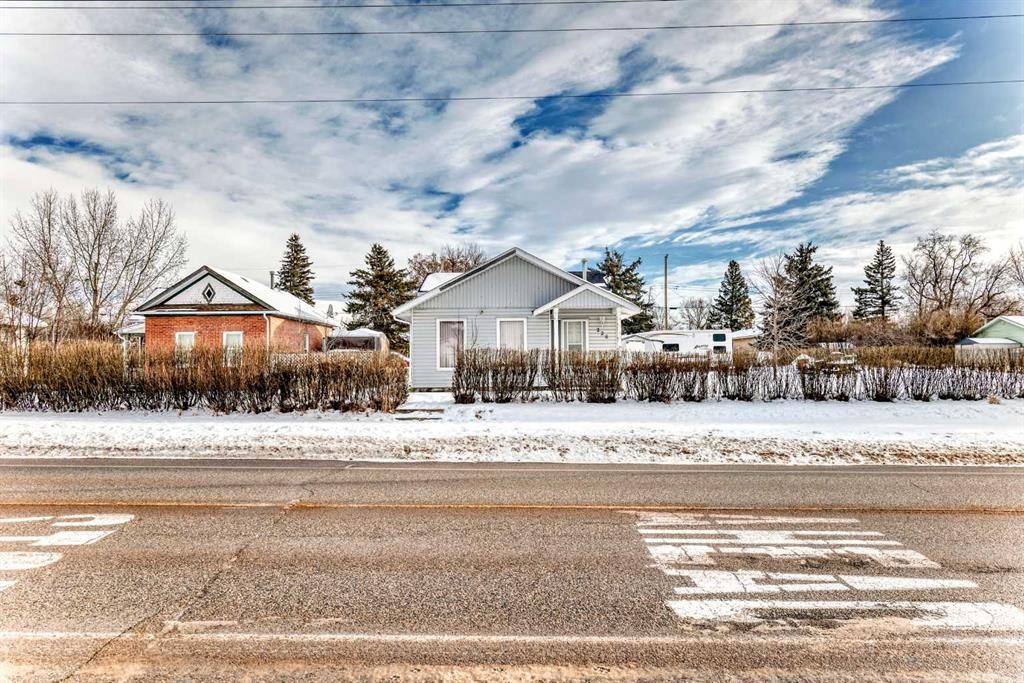 220 Haskayne Avenue, Gleichen, AB - Outdoor