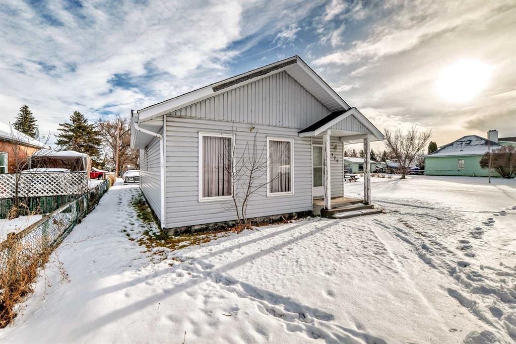 220 Haskayne Avenue, Gleichen, AB - Outdoor