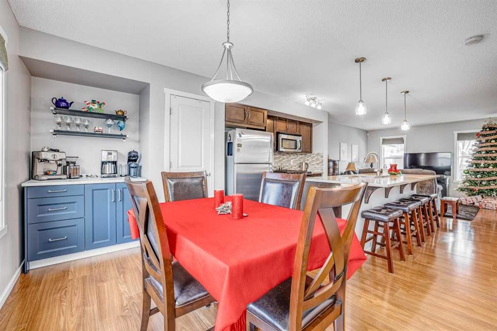 30 Nolanfield Heights Nw, Calgary, AB - Indoor Photo Showing Dining Room