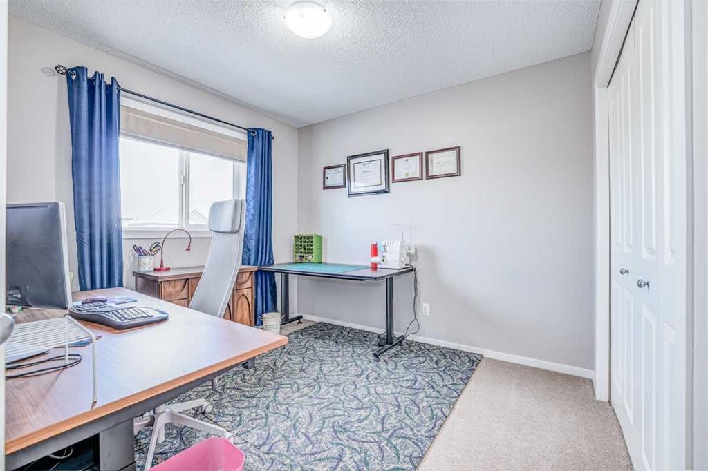 30 Nolanfield Heights Nw, Calgary, AB - Indoor Photo Showing Office