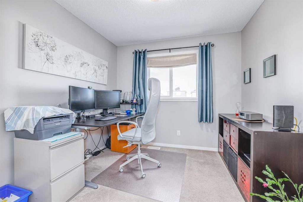 30 Nolanfield Heights Nw, Calgary, AB - Indoor Photo Showing Office